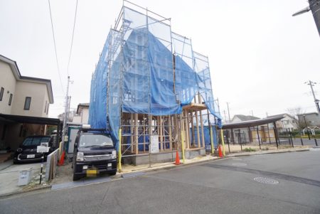 東久留米市中央町3丁目　新築戸建　上棟後の現地の様子